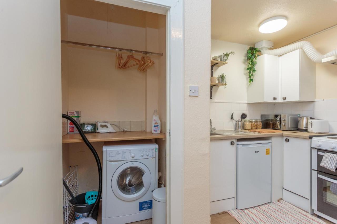 Cozy 1B Groundfloor - 8 Minute From City Centre Edimburgo Exterior foto